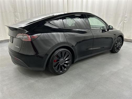 2022 Tesla Model Y Performance Dual Motor All-Wheel Drive