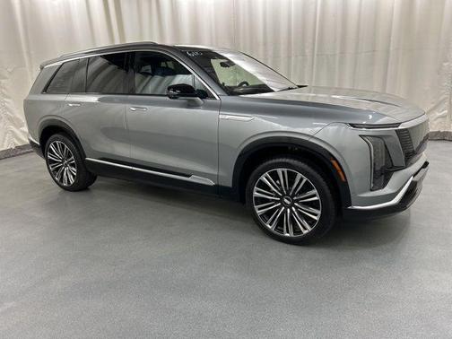 Argent Silver Metallic 2026 Cadillac VISTIQ Premium Luxury