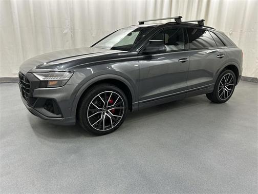2022 Audi Q8 55 Premium Plus