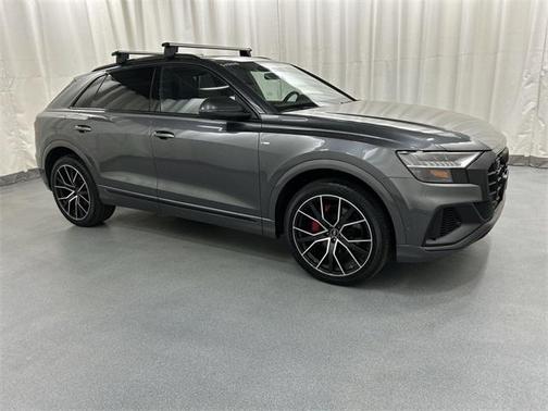 2022 Audi Q8 55 Premium Plus