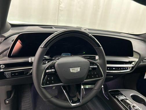 Vibrant White Tricoat 2026 Cadillac LYRIQ Luxury