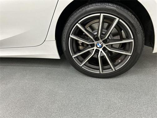 2019 BMW 330 xDrive