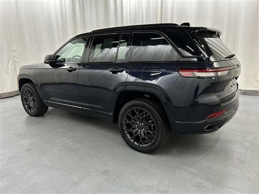 2023 Jeep Grand Cherokee 4xe Summit Reserve