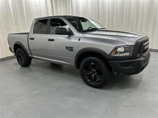 2024 RAM 1500 Classic Warlock Crew Cab 4x4 5'7' Box