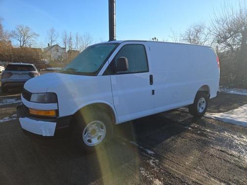 2025 Chevrolet Express 3500 RWD 3500 Regular Wheelbase WT
