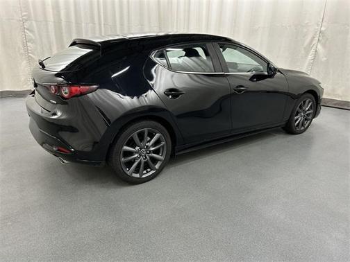 2022 Mazda Mazda3 FWD w/Preferred Package