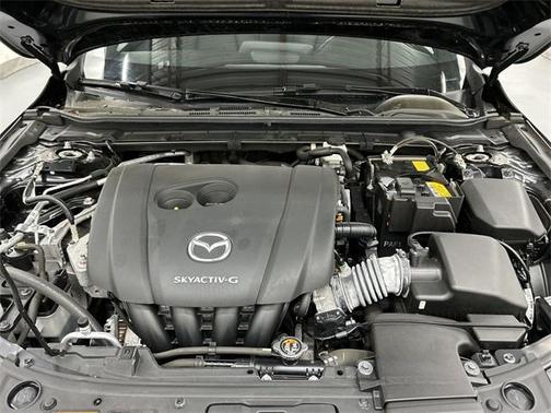 2022 Mazda Mazda3 FWD w/Preferred Package