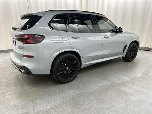 Brooklyn Gray Metallic 2024 BMW X5 xDrive40i
