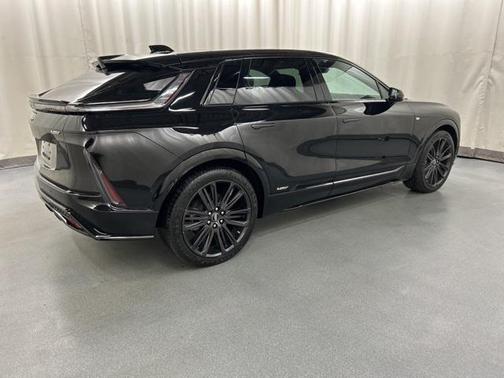 2026 Cadillac LYRIQ V-Series w/1SM