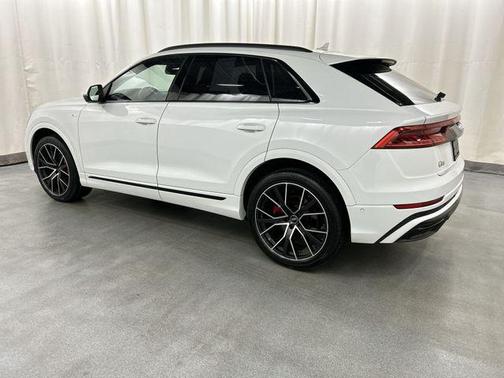 Glacier White 2023 Audi Q8 55 Prestige