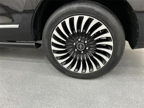 2021 Lincoln Navigator Black Label