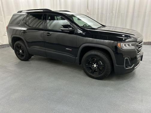 2023 GMC Acadia AWD AT4
