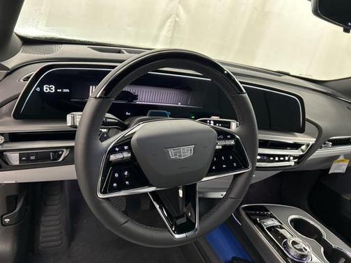 2025 Cadillac LYRIQ Luxury w/1SD