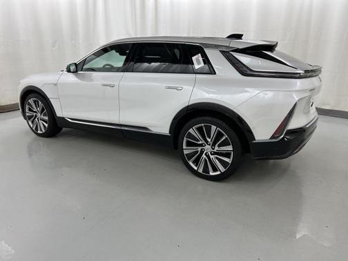 2025 Cadillac LYRIQ Luxury
