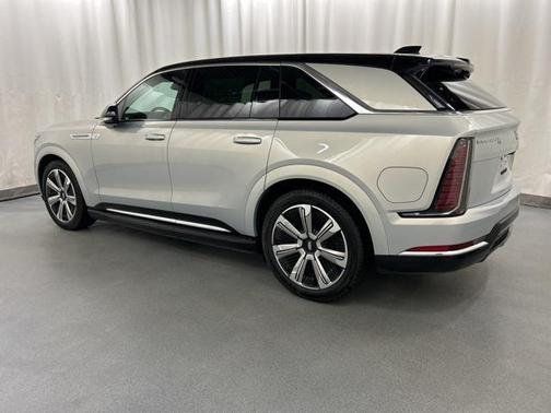 2025 Cadillac Escalade Luxury