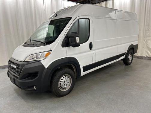 Bright White Clearcoat 2025 RAM ProMaster 2500 Tradesman