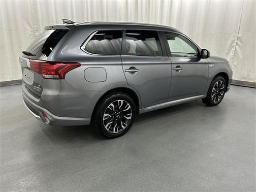 2018 Mitsubishi Outlander PHEV GT