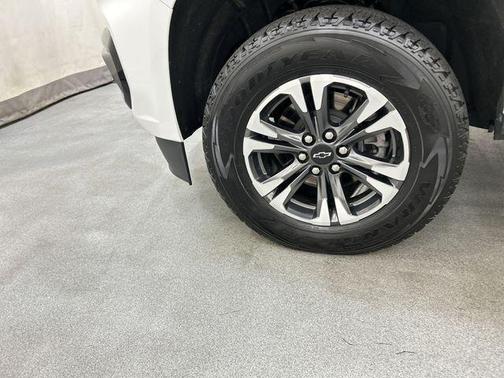 Summit White 2022 Chevrolet Colorado Z71