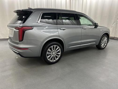 2025 Cadillac XT6 Premium Luxury AWD