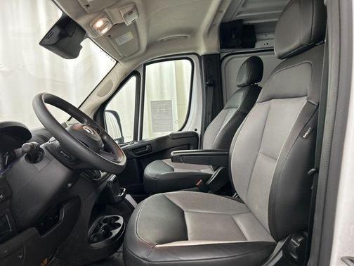 Bright White Clearcoat 2025 RAM ProMaster 2500 Tradesman