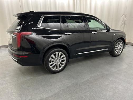 2025 Cadillac XT6 Premium Luxury AWD