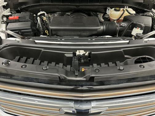 2022 Chevrolet Suburban 4WD High Country