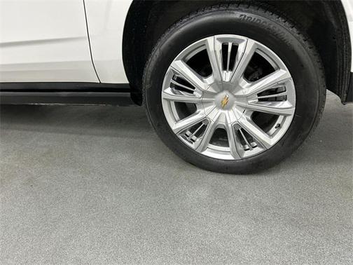 2022 Chevrolet Suburban 4WD High Country