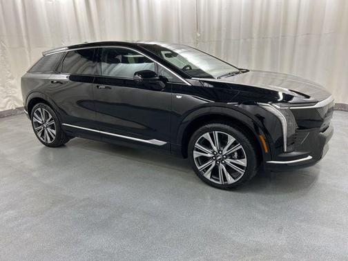 2025 Cadillac OPTIQ Luxury 2 AWD