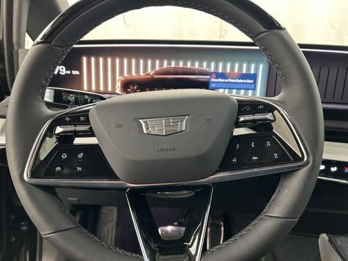 2025 Cadillac OPTIQ Luxury 2 AWD