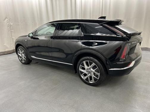 2025 Cadillac OPTIQ Luxury 2 AWD