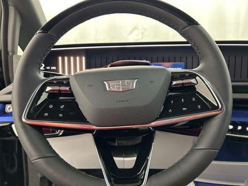 2025 Cadillac OPTIQ Luxury 2 AWD