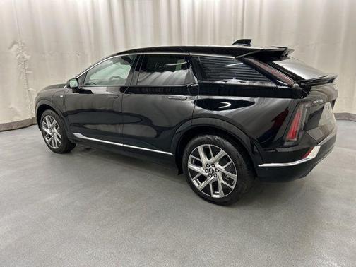 2025 Cadillac OPTIQ Luxury 2 AWD