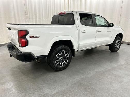 Summit White 2026 Chevrolet Colorado Z71