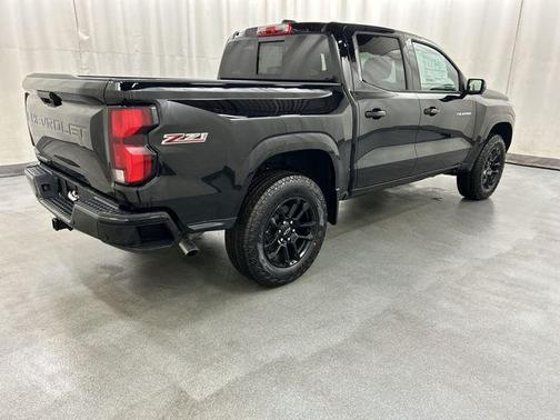 Black 2026 Chevrolet Colorado Z71
