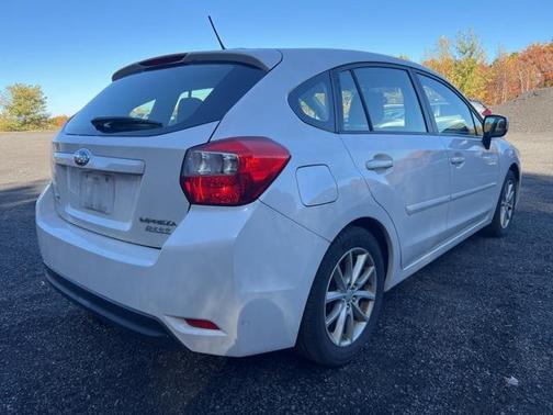 2013 Subaru Impreza 2.0i Premium
