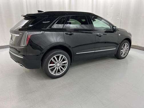 2025 Cadillac XT5 Sport