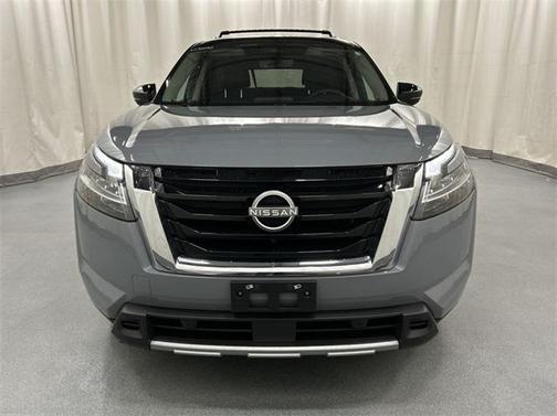 2023 Nissan Pathfinder Platinum 4WD