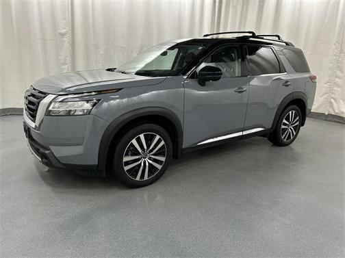 2023 Nissan Pathfinder Platinum 4WD