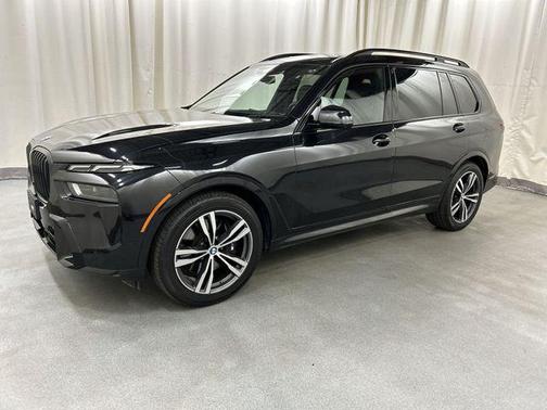 Black 2023 BMW X7 xDrive40i