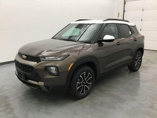 Zeus Bronze Metallic 2022 Chevrolet Trailblazer ACTIV