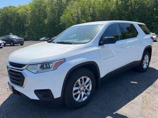 Summit White 2019 Chevrolet Traverse LS