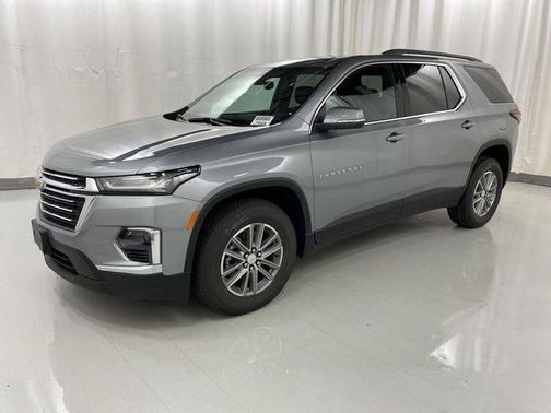 Sterling Gray Metallic 2023 Chevrolet Traverse LT Cloth