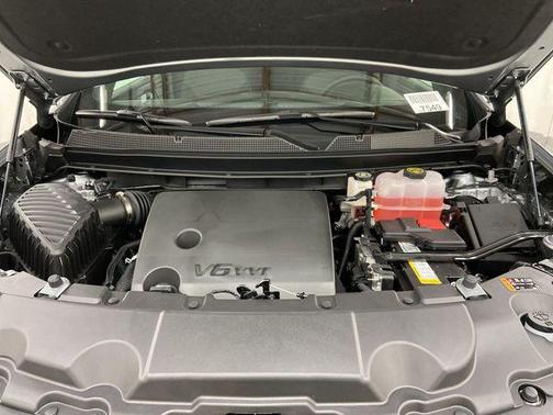 Sterling Gray Metallic 2023 Chevrolet Traverse LT Cloth