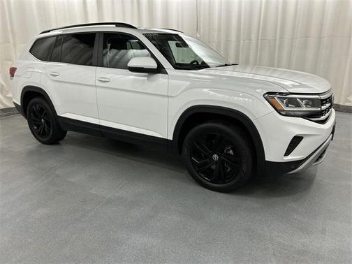 2022 Volkswagen Atlas 3.6L SE w/Technology