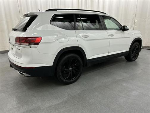 2022 Volkswagen Atlas 3.6L SE w/Technology