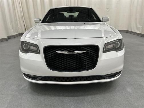 2019 Chrysler 300 S