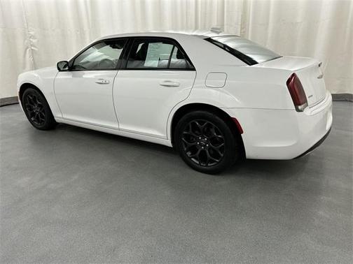 2019 Chrysler 300 S