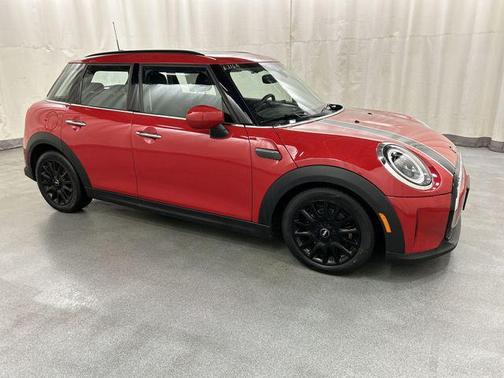 Chili Red 2023 MINI Hardtop Cooper