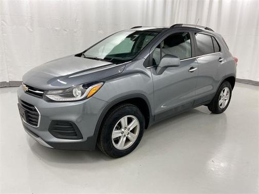 Photo 2 of 25 of 2019 Chevrolet Trax LT