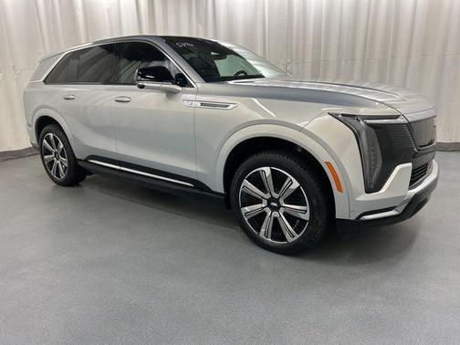 2025 Cadillac Escalade IQ Luxury 2